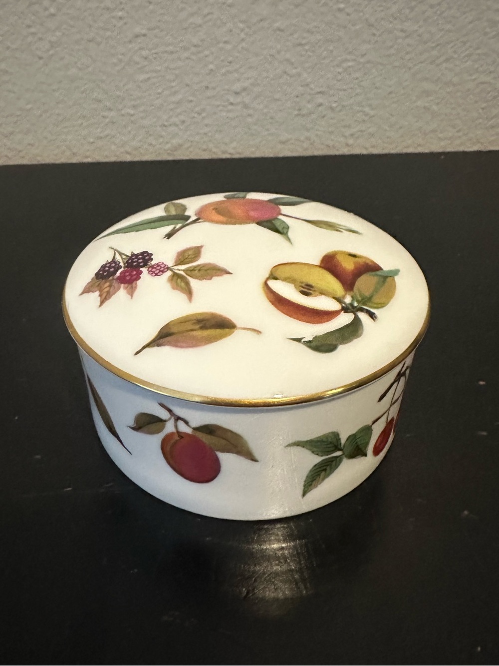 Royal Worcester England Arden Fruit Fine Bone China Jewelry Box